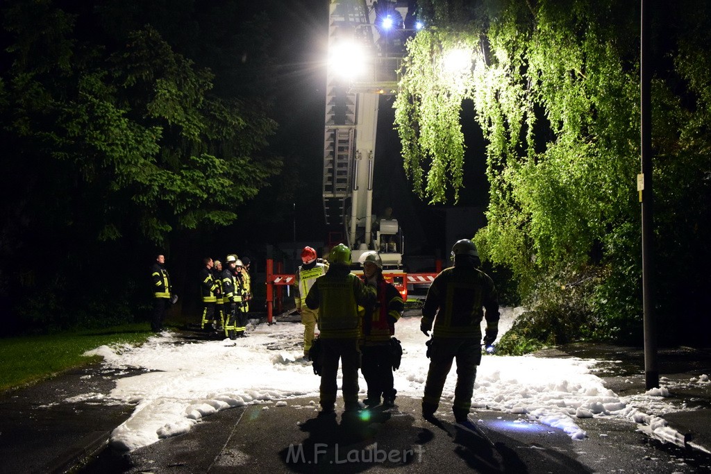 Grossfeuer Einfamilienhaus Siegburg Muehlengrabenstr P0643.JPG - Miklos Laubert